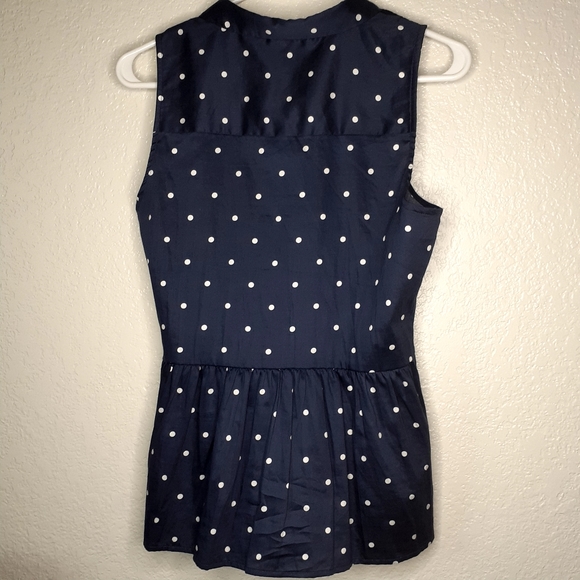 Blue top - Picture 5 of 9